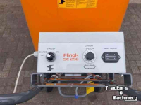 Épandeur de sciure pour des logettes Flingk SE 250