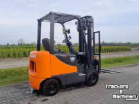 Chariot élévateur  Doosan D18S