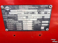 Distributeur de paille pour des logettes Kuhn Primor 20260H stroblazer