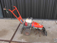 Désherbeuse à brosse rotative Nimos MUG onkruidborstel borstelmachine Honda motor