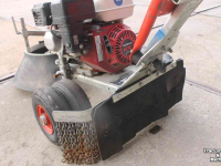 Désherbeuse à brosse rotative Nimos MUG onkruidborstel borstelmachine Honda motor