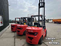 Chariot élévateur  hchi   3500kg  2 stuks voorraad