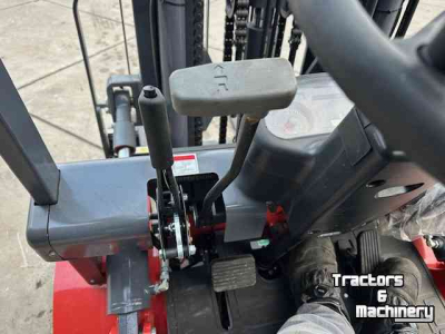Chariot élévateur  hchi   3500kg  2 stuks voorraad