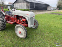 Tracteurs anciens Ford Dearborn