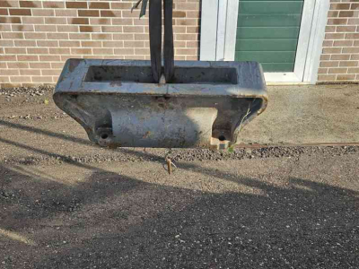 Poids frontaux Massey Ferguson 5445