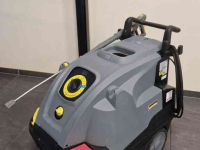 Nettoyeur à haute pression Chaud/Froid Karcher HDS 8/18
