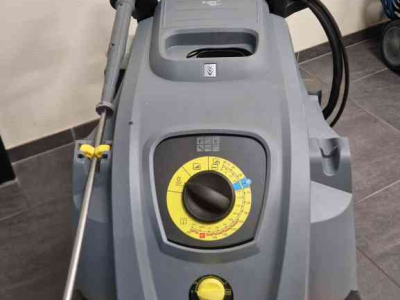 Nettoyeur à haute pression Chaud/Froid Karcher HDS 8/18