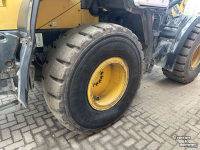 Chargeuse sur pneus Komatsu WA270 8 Shovel