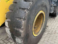 Chargeuse sur pneus Komatsu WA270 8 Shovel