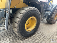 Chargeuse sur pneus Komatsu Shovel WA270 8