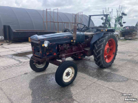 Tracteur Zetor 65pk