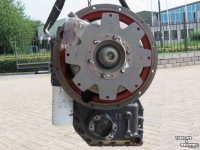Chargeuse pelleteuse New Holland PowerShift Transmission voor L115 LB115B LB 110 LB90 CNH parts nr:84136448B