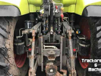 Tracteurs Claas Arion 660