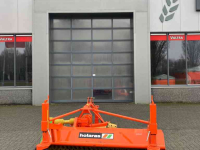 Balayeur Holaras A-220-V