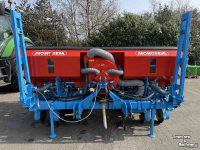 Semoir Monosem NG4. 6rij maiszaaimachine