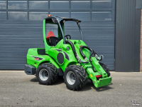 Chargeuse sur pneus Avant 645i TDL+ mini-shovel