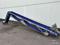 Convoyeur  Franz Nahrungsmittelmaschinen elevator  Stijle opvoerband met schakelband  30 cm breed