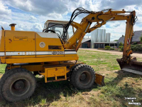 Pelles sur pneus Liebherr A902