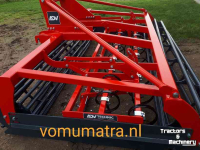 Combination de préparation du lit de semence ADV Technik Frontzaaibedcombinatie  Frontverkruimelaar ook in 2,5 + 3,5 + 4 mtr.