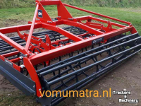Combination de préparation du lit de semence ADV Technik Frontzaaibedcombinatie  Frontverkruimelaar ook in 2,5 + 3,5 + 4 mtr.