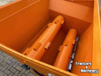 Distributeur de paille pour des logettes Flingk KSS-1015