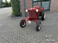 Tracteur pour horticulture Farmall type cup en type H