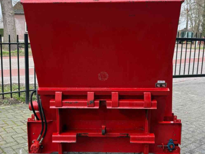 Épandeur de sciure pour des logettes Mehrtens EG1200BL Boxenstrooier