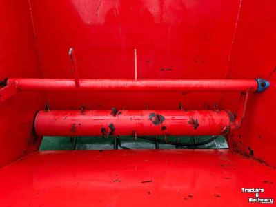 Épandeur de sciure pour des logettes Mehrtens EG1200BL Boxenstrooier