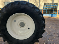 Roues, Pneus, Jantes, Barillets Jumelage Trelleborg  BANDEN 650/65R38[2]