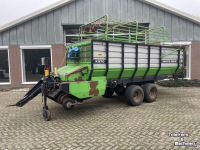 Autochargeuse Deutz-Fahr Deutz-Fahr K570 opraapwagen
