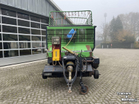 Autochargeuse Deutz-Fahr Deutz-Fahr K570 opraapwagen