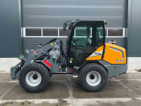 Chargeuse sur pneus Giant G3500 mini shovel kniklader