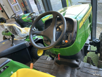 Tracteur pour vignes et vergers John Deere 3038E