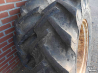 Roues, Pneus, Jantes, Barillets Jumelage International 13.6-r28