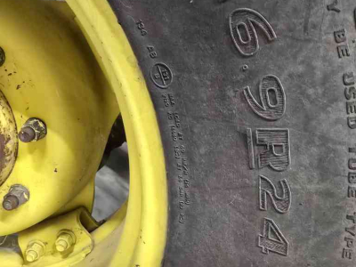 Tracteur John Deere 6400