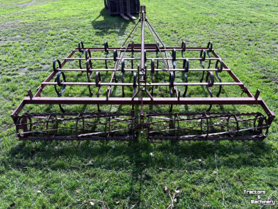 Cultivateur  Triltand cultivator met verkruimelrol rol