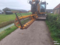 Benne de fauche  Herder mrzt 550 met hydraulische draaikop