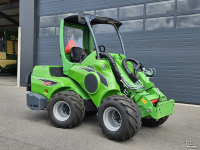 Chargeuse sur pneus Avant 645i Rental mini-shovel