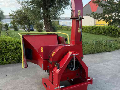 Broyeur de bois Lindana TP 200 PTO