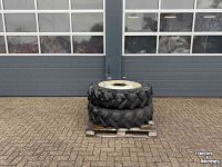 Roues, Pneus, Jantes, Barillets Jumelage Michelin 12.4R32 op 6 gaats velg