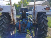 Tracteur Ford 4000