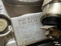 Pelles sur chenilles New Holland Brandstofpomp voor NewH E175B C Parts nr:2856014R