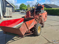 Moissonneuse batteuse  Hege 125b combine