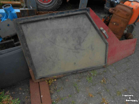 Pièces d‘occasion pour tracteurs International comforr 2000  44 serie