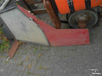Pièces d‘occasion pour tracteurs International comforr 2000  44 serie