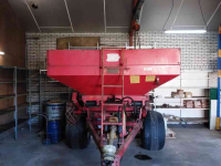 Distributeur de chaux Bredal Bredal kalkstrooier / kunstmeststrooier