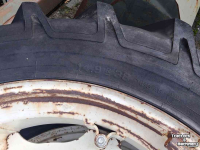 Roues, Pneus, Jantes, Barillets Jumelage Pirelli 13.6-R24 en 14.9/R38