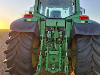 Tracteur John Deere 6830
