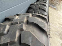 Roues, Pneus, Jantes, Barillets Jumelage Alliance 365/70R18