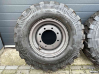 Roues, Pneus, Jantes, Barillets Jumelage Alliance 365/70R18